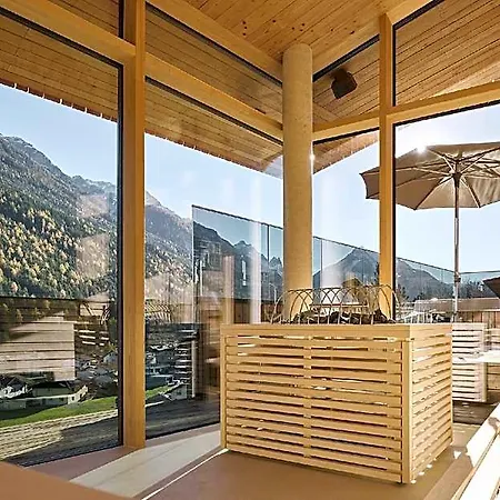 Laerchenlodge Skyspa And Whirlpool Stubai Card Hotel 4*