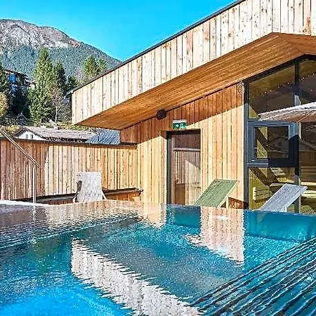 Laerchenlodge Skyspa And Whirlpool Stubai Card Hotel