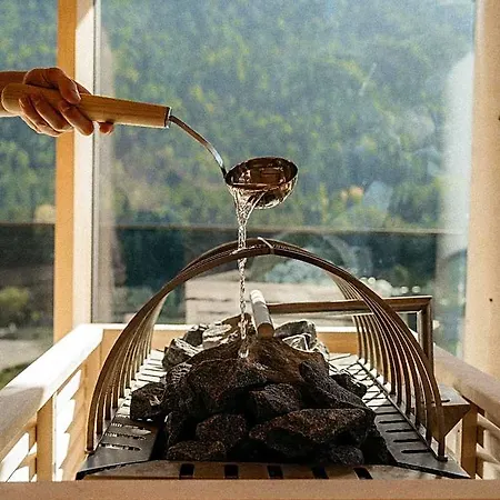 Hotel Laerchenlodge Skyspa And Whirlpool Stubai Card 4*