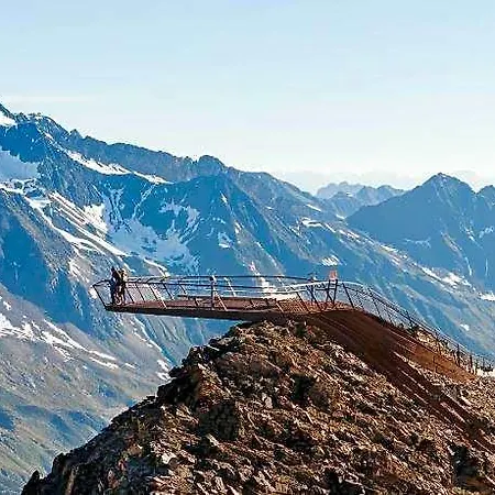 Laerchenlodge Skyspa And Whirlpool Stubai Card Hotel