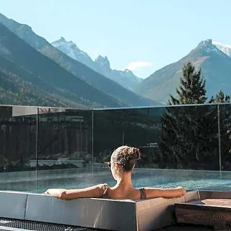 Laerchenlodge Skyspa And Whirlpool Stubai Card 4* 노이스티프트임스튀바이탈